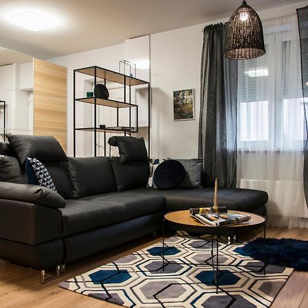 Danubio****2 Bedrooms-Be In The Center Of It All! Budapest Exterior photo